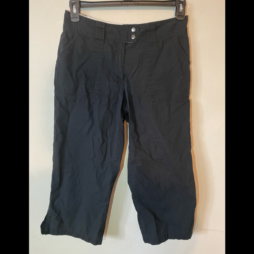 New York & Company black capris
